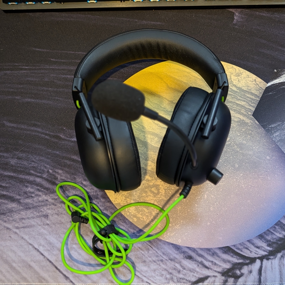 Razer Gaming Accessory Bundle - Picture 3 of 7